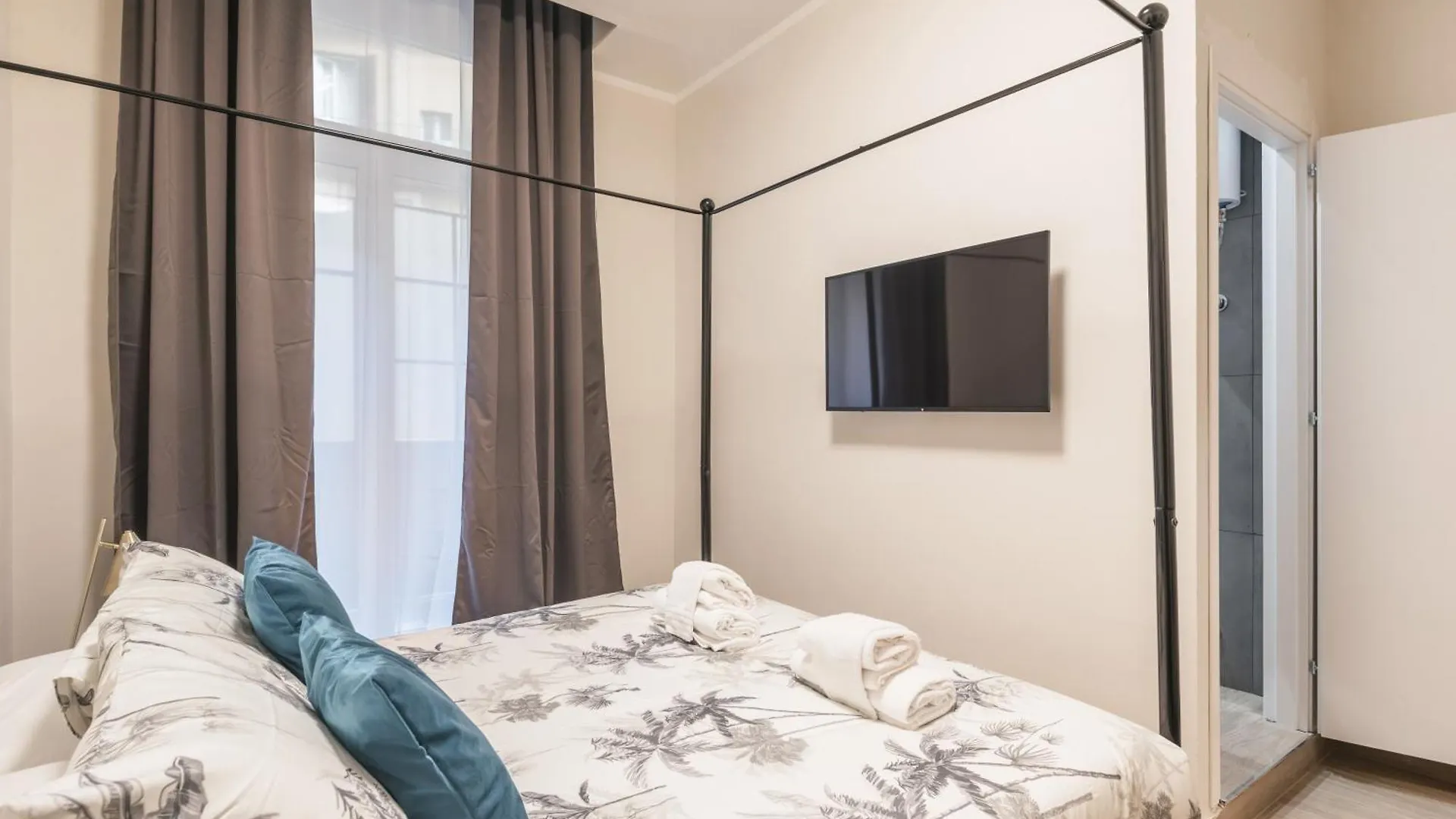Apartment C3 Top Class Apartment, 2 Camere Da Letto, 2 Bagni, Giardino Distante 15 Minuti A Piedi Da Fontana Di Trevi Rome Italy