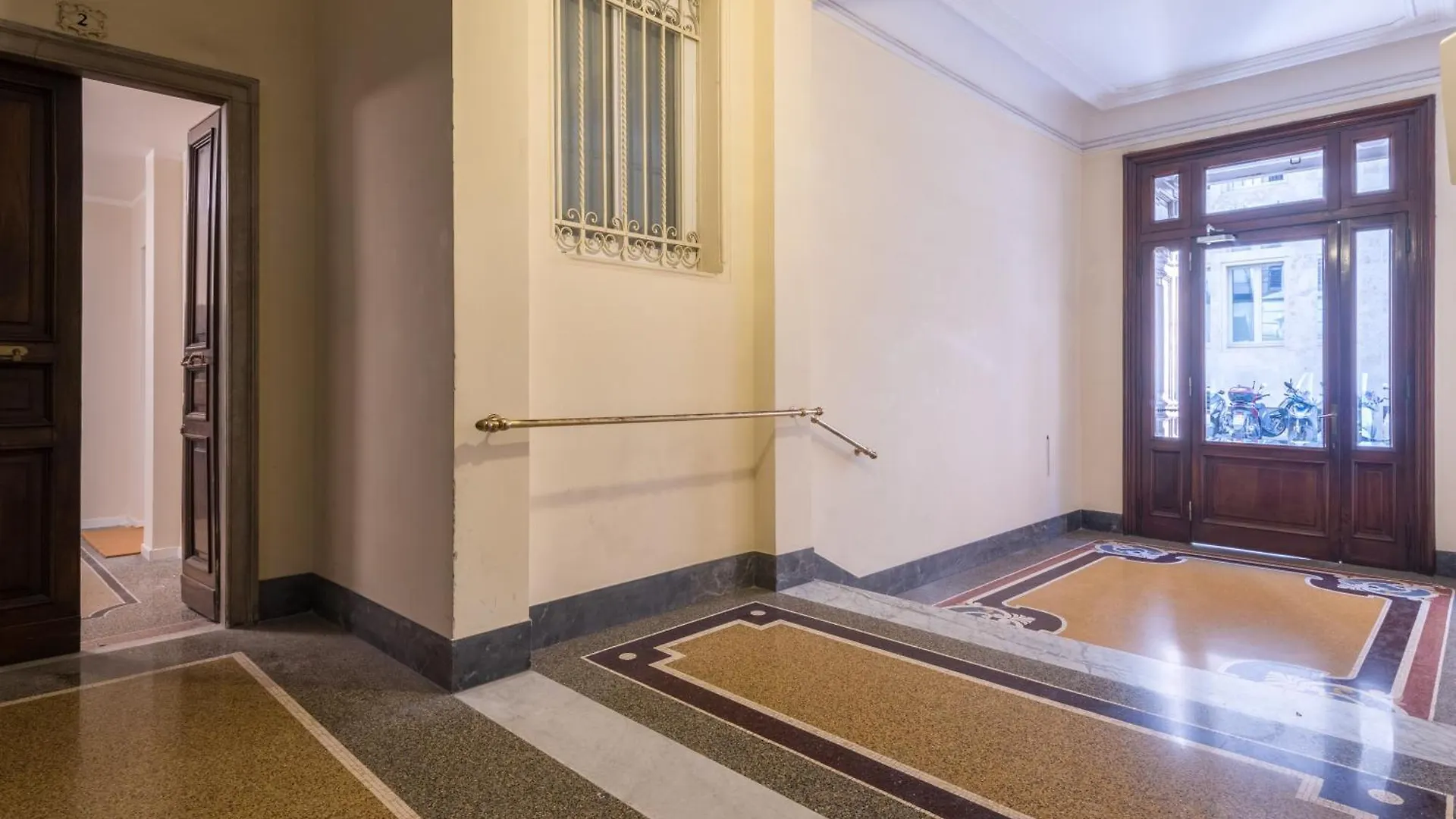 C3 Top Class Apartment, 2 Camere Da Letto, 2 Bagni, Giardino Distante 15 Minuti A Piedi Da Fontana Di Trevi Rome 0*,